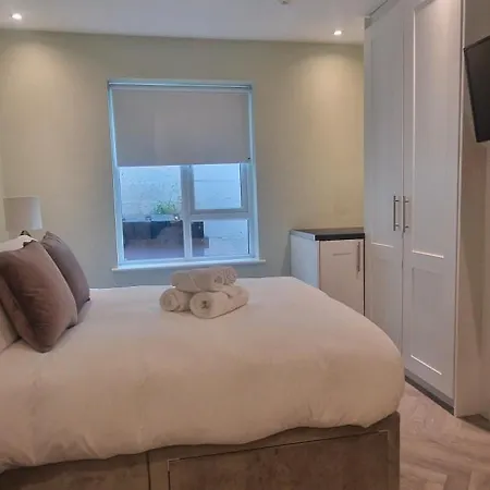 דירה Upgraded Loft Style Duplex At Rathmines Village דבלין
